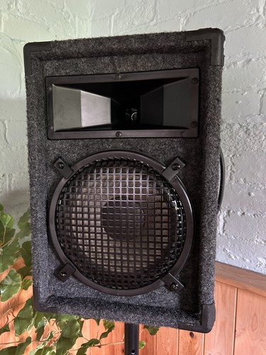 Compact speaker pair - speaker,